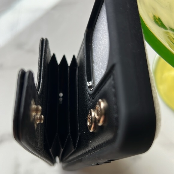 iPhone case/wallet for 13 Pro - Picture 2 of 2